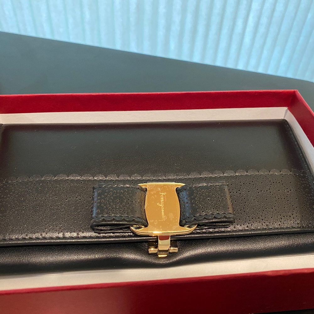 Authentic Brand new. Black Salvatore Ferragamo leather wallet